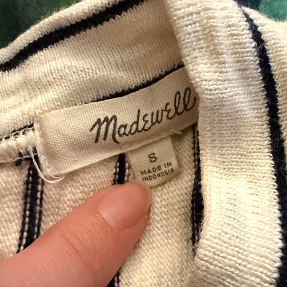 Madewell Striped Mockneck
Sleeveless Top - NWT - Picture 4 of 4